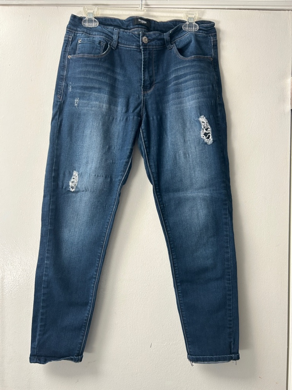 Kensie Women’s Skinny Jeans in Dark Blue with Distressed Detail